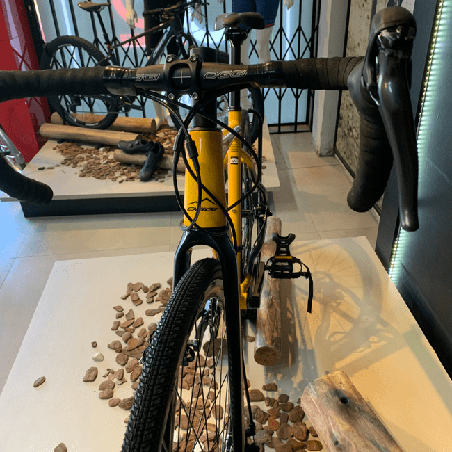 Bicicleta Oggi Velloce Aro 700 Claris 16v Amarelo e Preto e Cinza