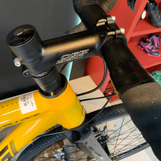 Bicicleta Oggi Velloce Aro 700 Claris 16v Amarelo e Preto e Cinza