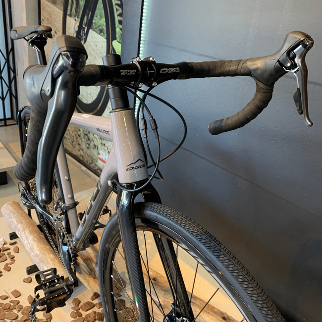 Bicicleta Oggi Velloce Aro 700 Claris 16v Grafite e Preto
