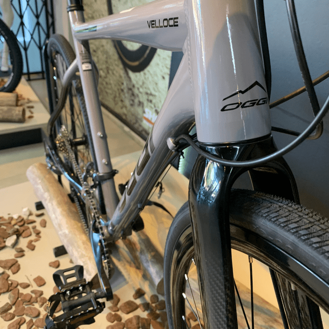 Bicicleta Oggi Velloce Aro 700 Claris 16v Grafite e Preto