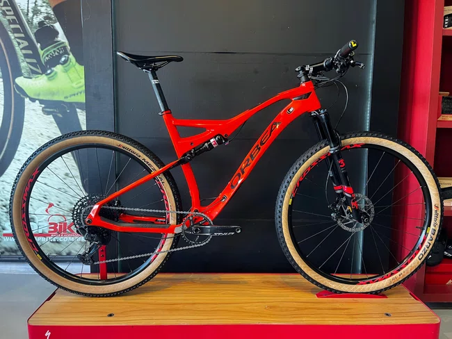 Bicicleta Orbea A29 Oiz m30 Carbon 12v Laranja Preto - Seminova
