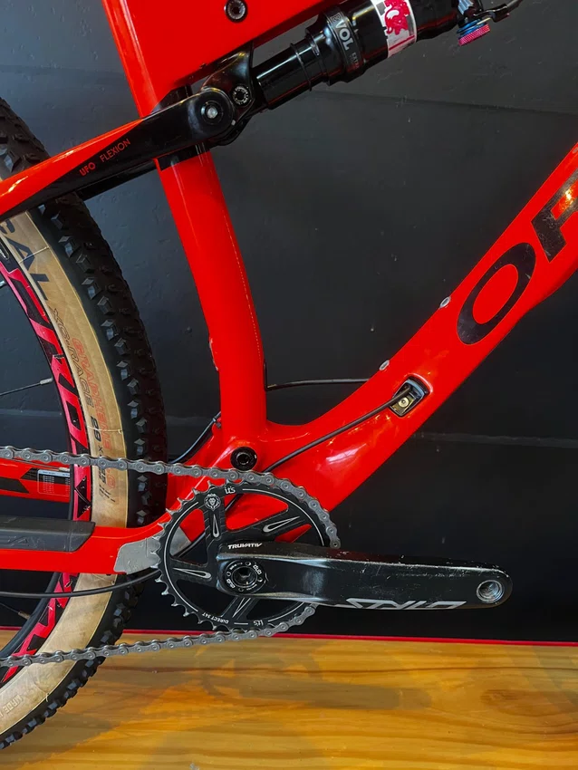 Bicicleta Orbea A29 Oiz m30 Carbon 12v Laranja Preto - Seminova