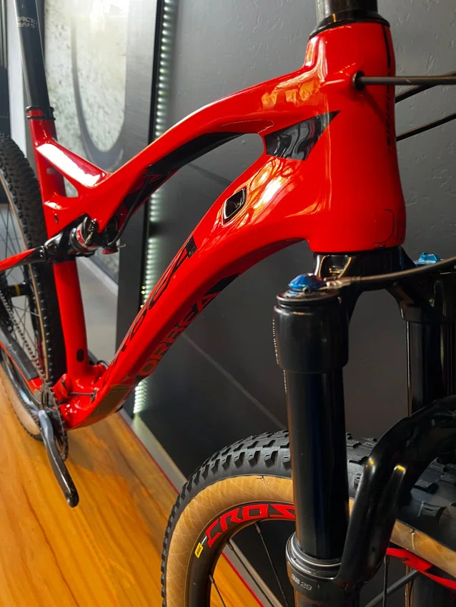 Bicicleta Orbea A29 Oiz m30 Carbon 12v Laranja Preto - Seminova