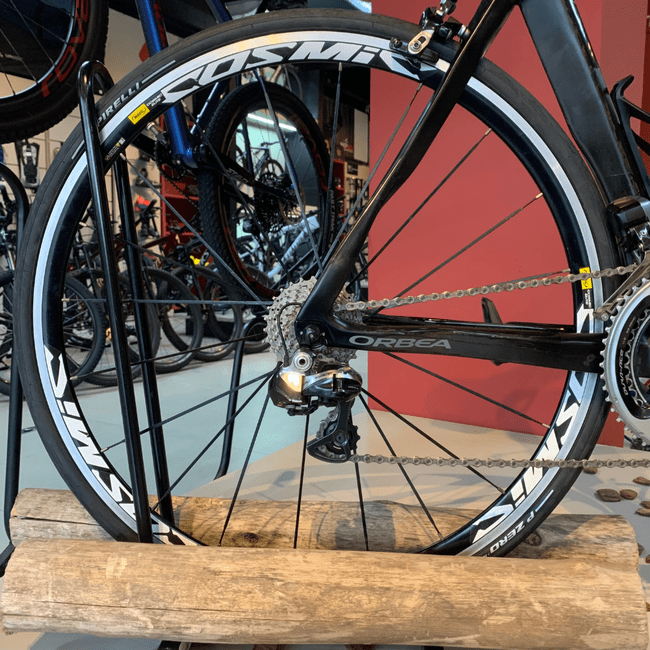 Bicicleta Orbea Orca GLI2 Aro 700 Dura-Ace 22V Preta - Seminova