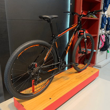Bicicleta OXS Glide 100 Aro 29 Shimano 21v Preto e Laranja e Vermelho