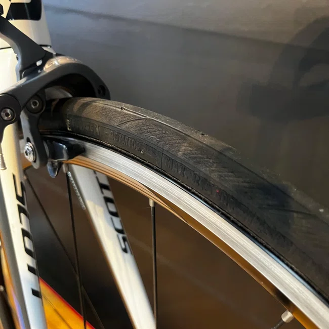 Bicicleta Scott Addict 15 Carbon Aro 700 Ultegra 22v Preta Branca e Azul - Seminova