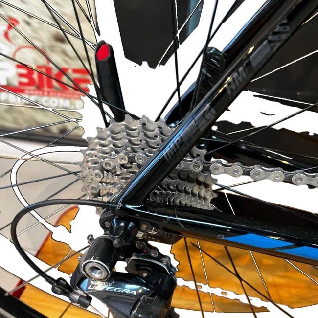 Bicicleta Scott Addict 15 Carbon Aro 700 Ultegra 22v Preta Branca e Azul - Seminova