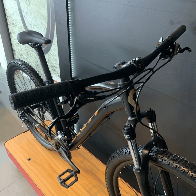 Bicicleta Scott Aspect 960 Aro 29 Tourney 16 Preta e Verde - Seminova