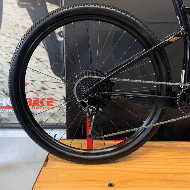 Bicicleta Scott Spark 950 Aro 29 NX 12v T-17 Preta e Bronze - Seminova