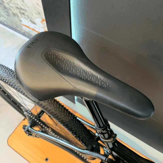 Bicicleta Scott Spark 950 Aro 29 NX 12v T-17 Preta e Bronze - Seminova