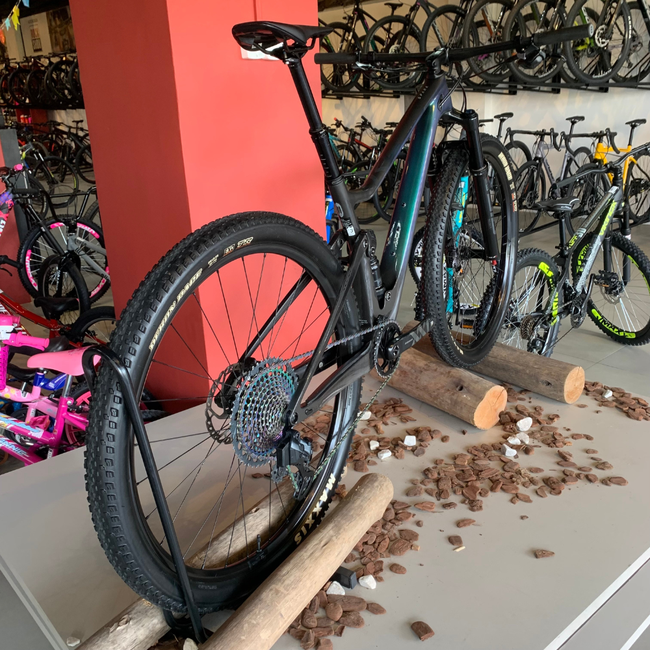 Bicicleta Scott Spark RC Team XX1 12v Camaleão e Preto - Seminova