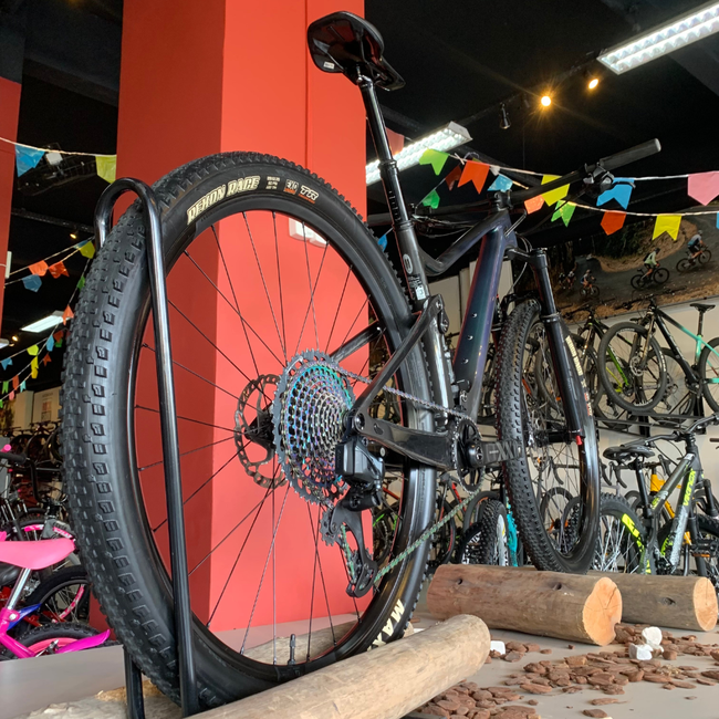 Bicicleta Scott Spark RC Team XX1 12v Camaleão e Preto - Seminova