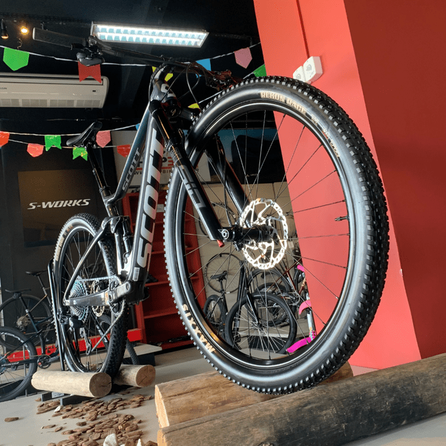 Bicicleta Scott Spark RC Team XX1 12v Camaleão e Preto - Seminova