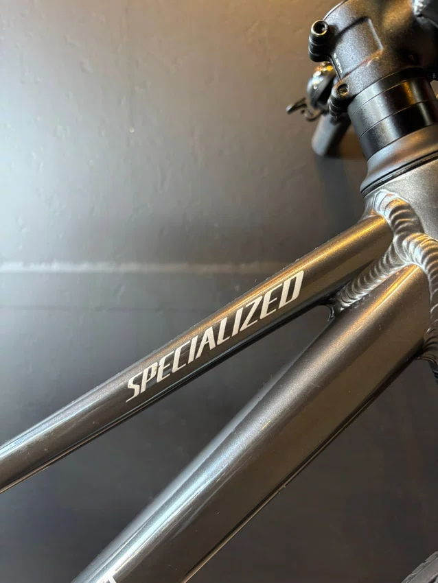 Bicicleta seminova a16 specialized jett grafite