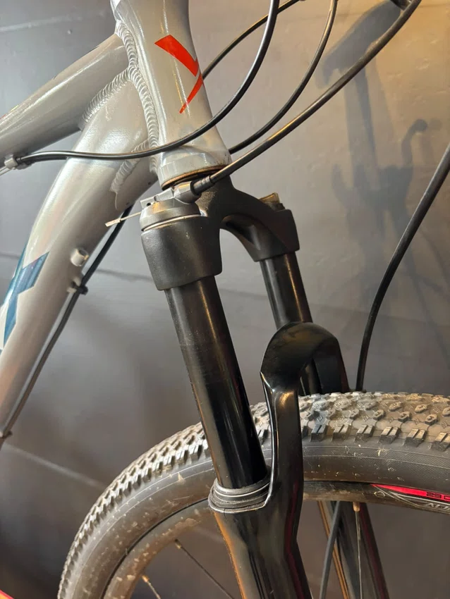 Bicicleta seminova a29 audax havok tx shimano torney 24v t-19 cinza/azul/laranja