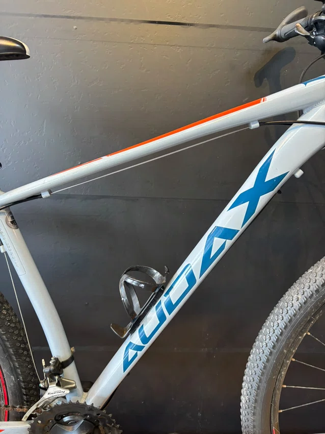 Bicicleta seminova a29 audax havok tx shimano torney 24v t-19 cinza/azul/laranja