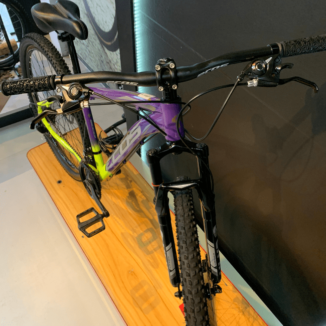 Bicicleta Ecos Onix Aro 29 Tourney 21v Roxo e Verde - Seminova