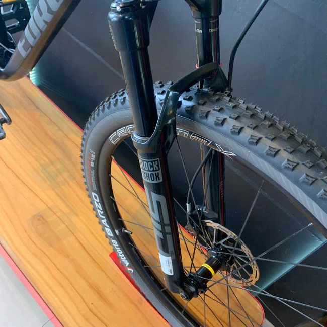 Bicicleta Edro Aro 29 Full Carbon GX 12V Preta - Seminova