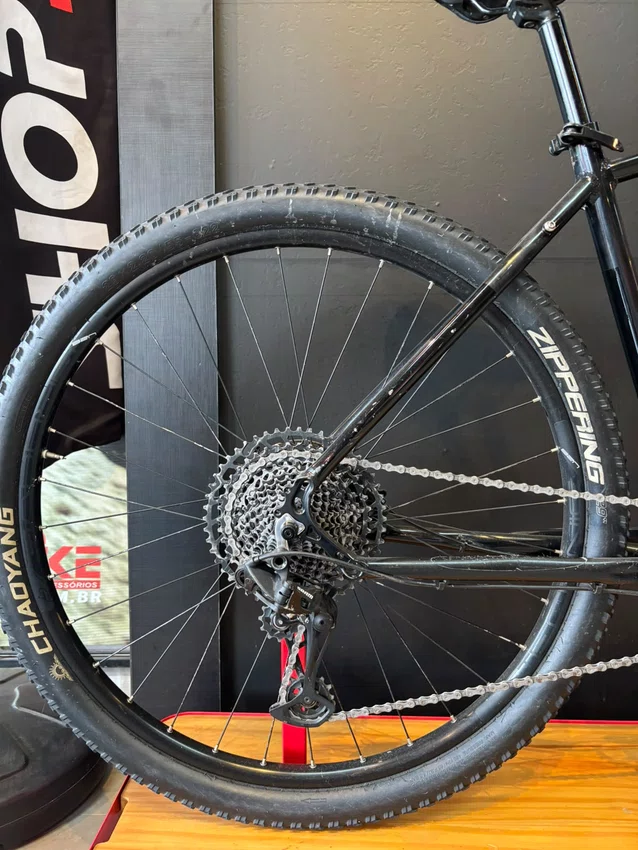 Bicicleta seminova a29 groove ska sram sx 12v t-19 verde/preta