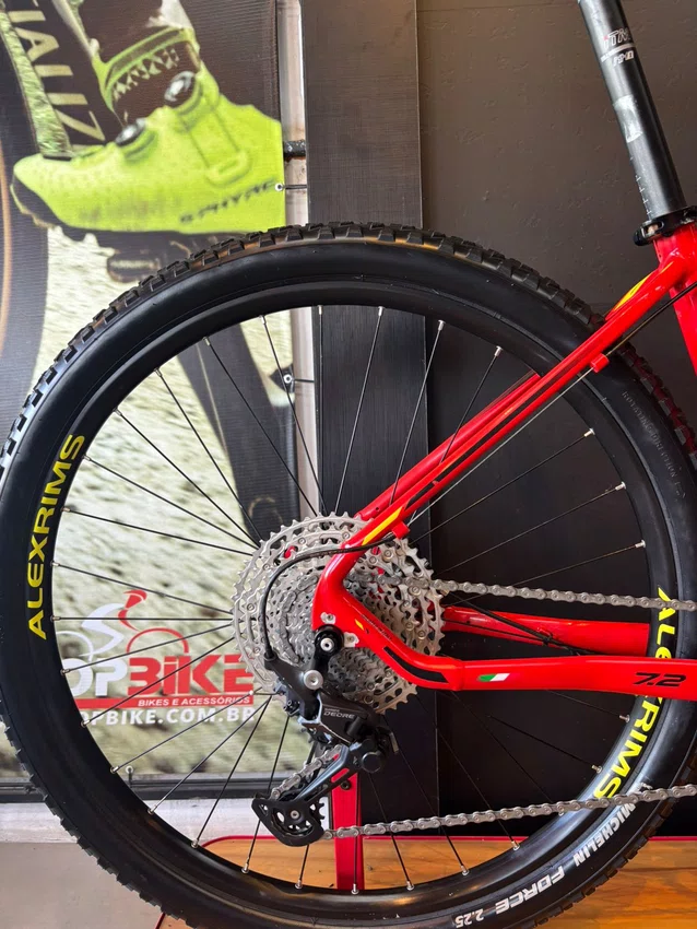 Bicicleta Seminova A29 Oggi 7.2 Shimano Deore 11V T-17 Vermelha