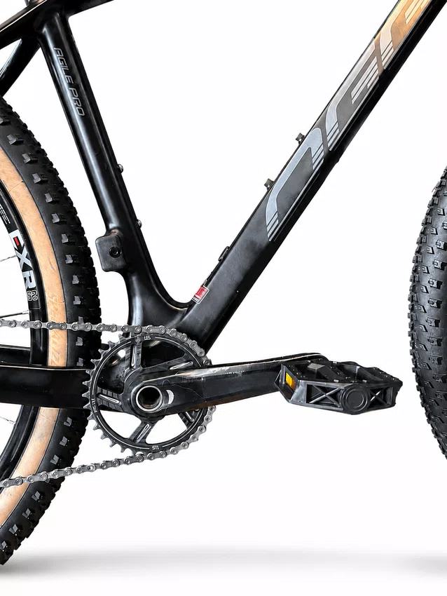 Bicicleta Seminova A29 Oggi Agile Pro Deore XT 12v T-19 Preto Fosco