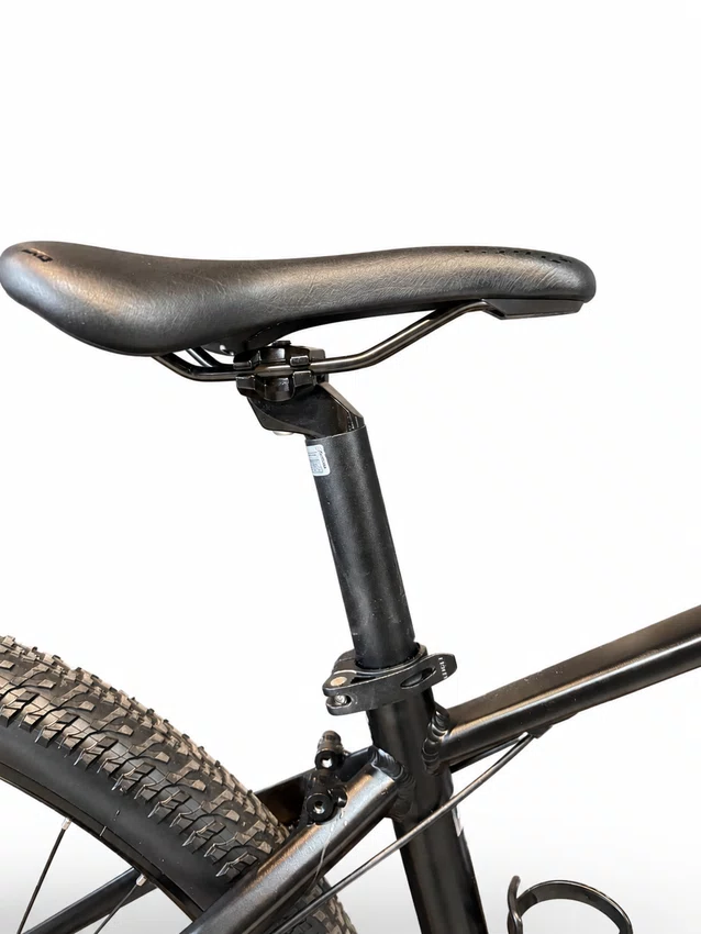 Bicicleta Seminova A29 Oggi Big Wheel 8.0 Shimano 7V T-17 Preto/Amarelo/Vermelho