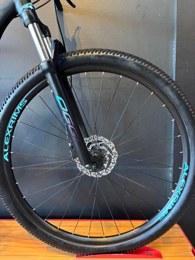 Bicicleta Seminova A29 Oggi Float 5.0 Shimano Tourney 24V t-17 Preto/Azul/Roxa