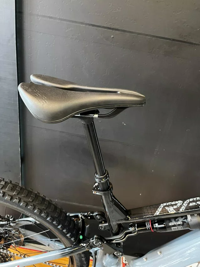 Bicicleta Oggi Razzo T-130 Aro 29 Shimano Cues 11v Cinza Seminova