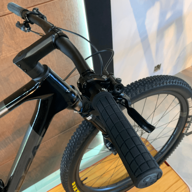 Bicicleta Orbea Alma M11 Aro 29 GX AXS 12v Grafite e Preto - Seminova