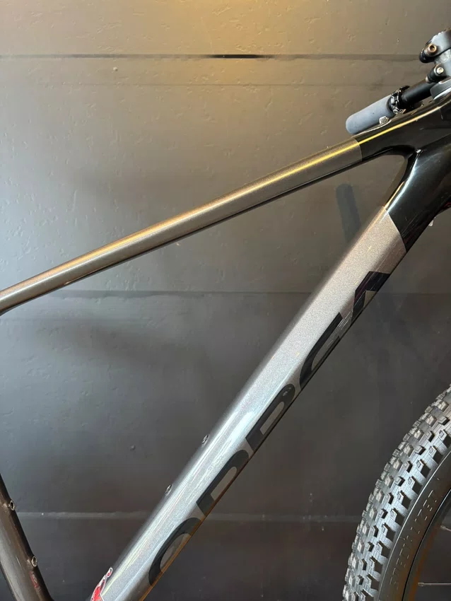Bicicleta seminova a29 Orbea gx t-17 12v Grafite/Preto