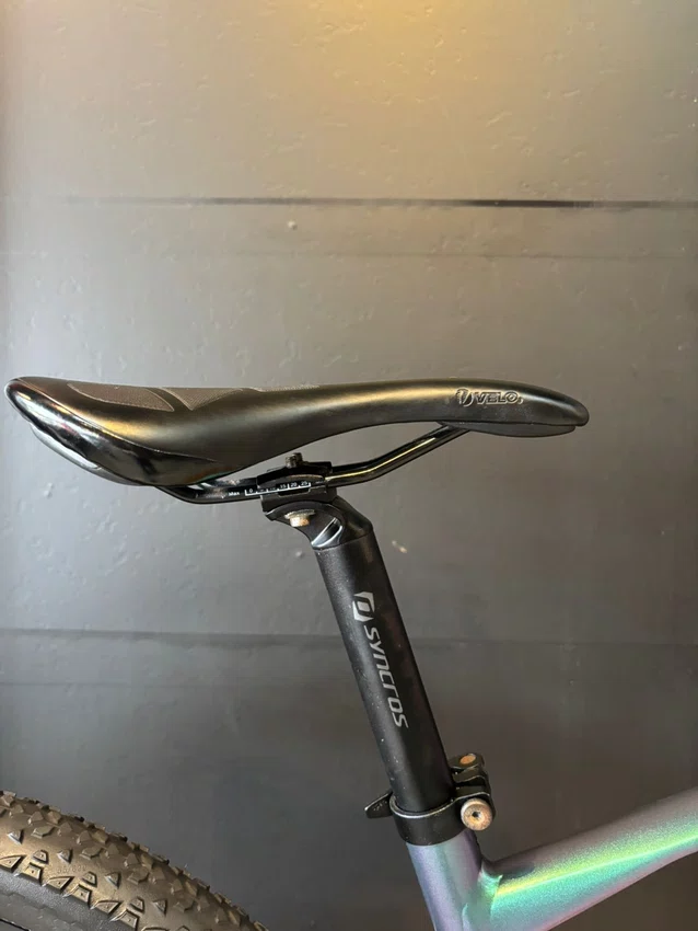 Bicicleta seminova a29 scoot 965 shimano slx 12v t-17 camaleão