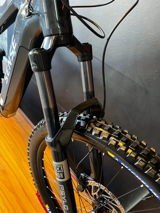 Bicicleta Sense Exalt E- trail Shimano Deore A29 11v Preta /Cinza Seminova