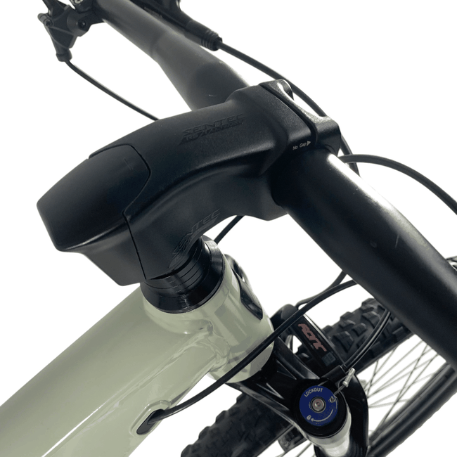 Bicicleta Sense Intense Evo Aro 29 Deore 12v Cinza e Laranja - Seminova