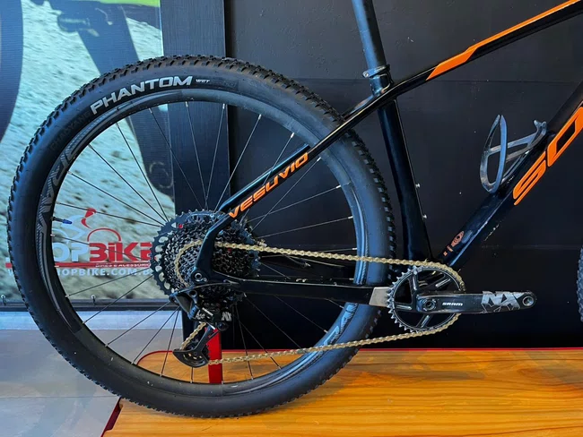 Bicicleta Seminova Soul Vesuvio Aro 29 SRAM NX 12v Preta/Laranja