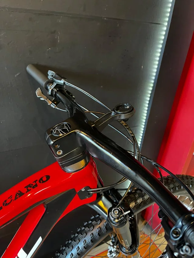 Bicicleta Soul Volcano Aro 29 SRAM GX 12v Vermelho/Preto Seminova