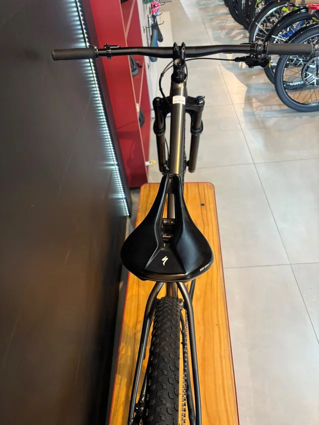 Bicicleta seminova a29 specialized chisel sram sx 12v t-17 cinza