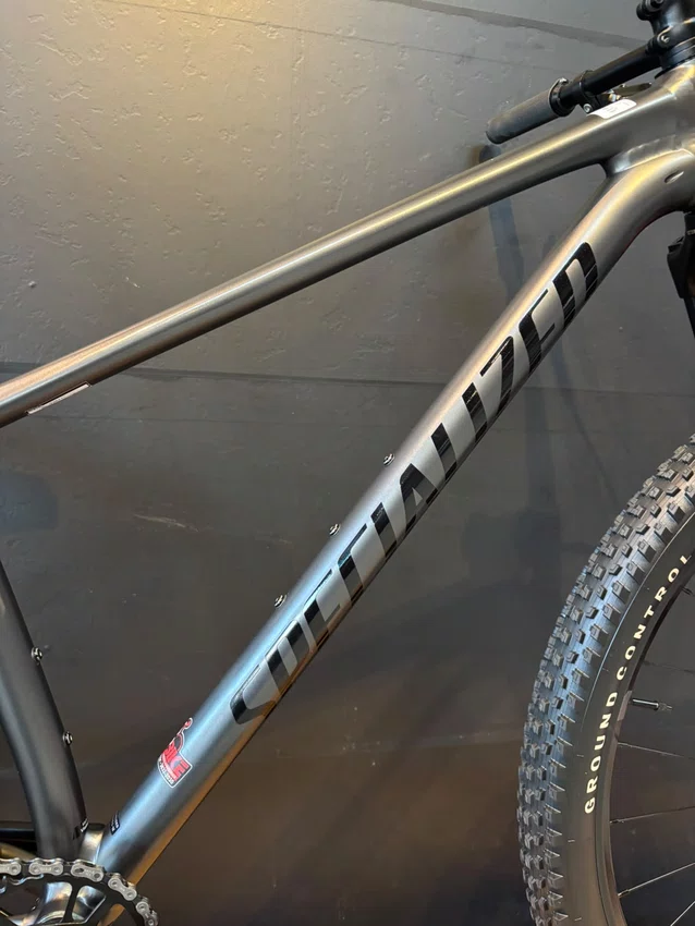 Bicicleta seminova a29 specialized chisel sram sx 12v t-17 cinza