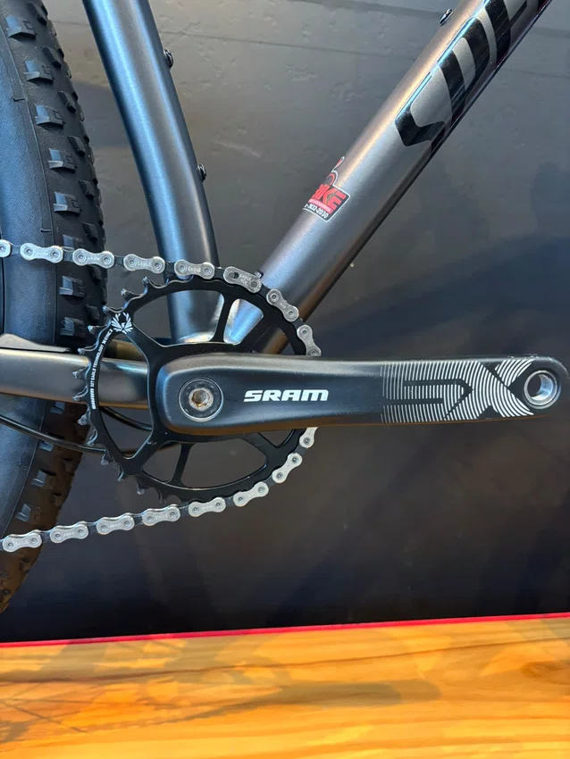 Bicicleta seminova a29 specialized chisel sram sx 12v t-17 cinza