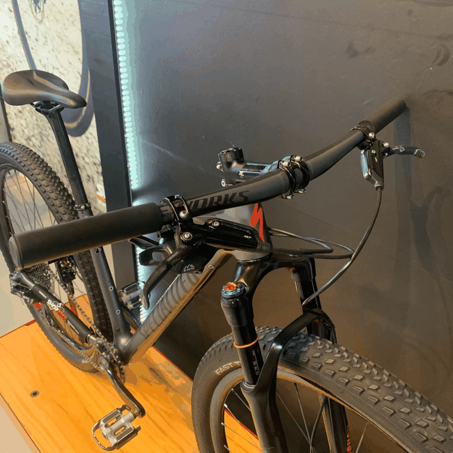Bicicleta  A29 Specialized Epic HT X01 12v T-15 Preta e Vermelha Seminova
