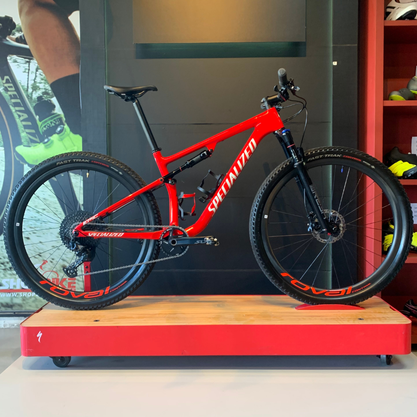 Bicicleta Specialized Epic Race Full Comp Carbon Aro 29 SLX 12v 2021 Vermelho e Branco -  Seminova
