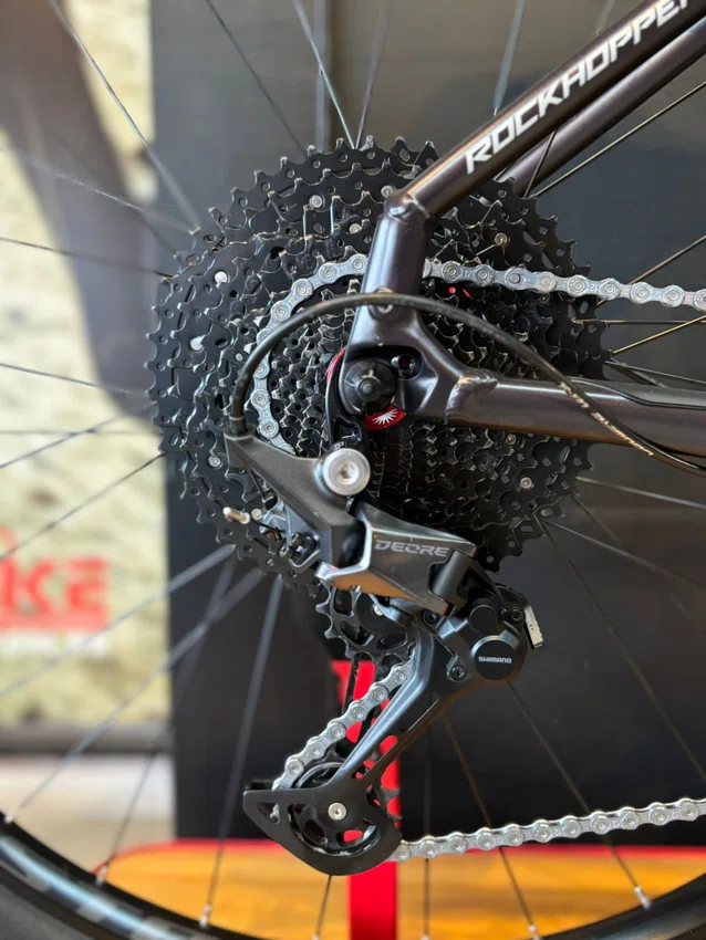 Bicicleta seminova a29 specialized rockhopper deore 12v t-19 cinza/branco