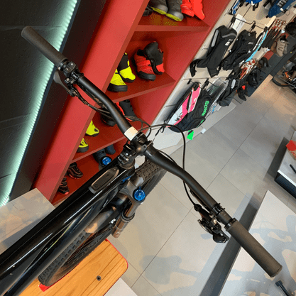 Bicicleta Specialized Turbo Levo SL Comp Carbon Aro 29 XO1 12v 2021 Preto e Prata - Seminova