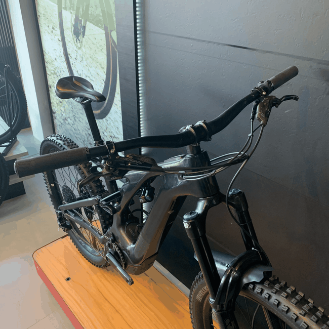 Bicicleta A29 Specialized Turbo Levo Expert X-01 12v T-S2 Preto e Cinza-Seminova