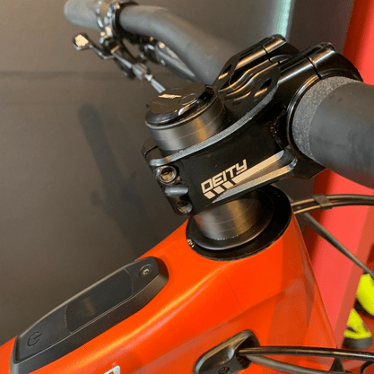 Bicicleta Specialized Turbo Levo Pro Aro 29 XO1 12v 2023 Laranja - Seminova