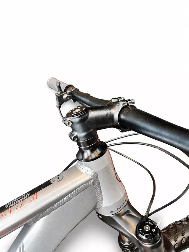 Bicicleta Seminova A29 TSW Yukon deore 12v T-17 Grafite