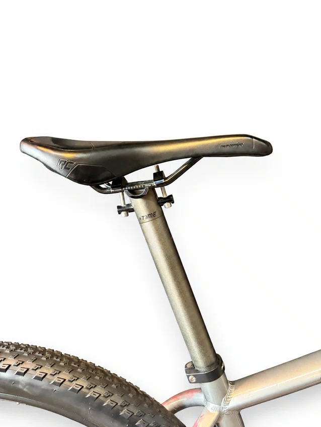 Bicicleta Seminova A29 TSW Yukon deore 12v T-17 Grafite