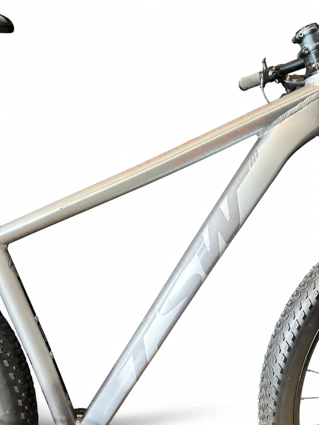 Bicicleta Seminova A29 TSW Yukon deore 12v T-17 Grafite