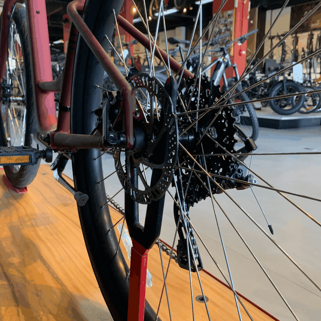 Bicicleta Specialized Roll 3.0 Microshift 8V 650B Bordo - Seminova