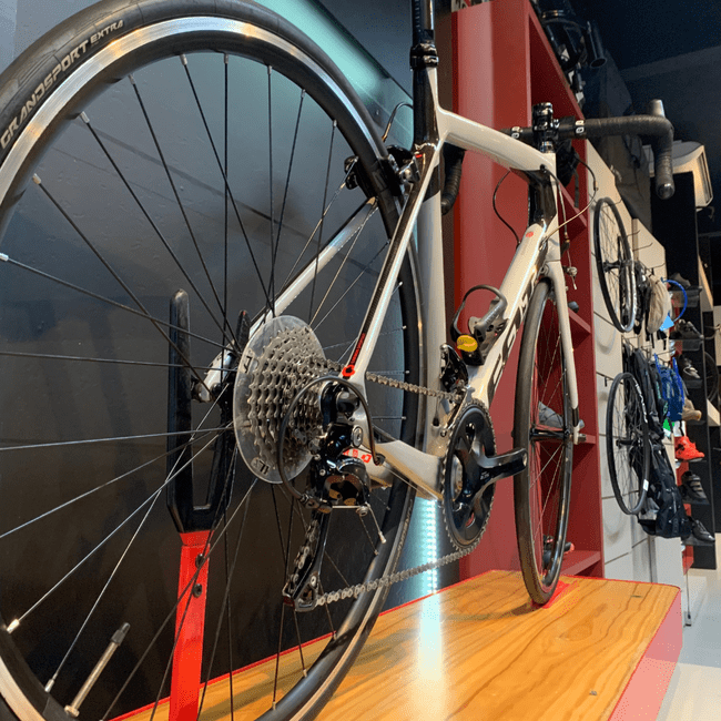 Bicicleta Felt Five 5 Aro 700 Shimano 105 22v Cinza e Preto - Seminova