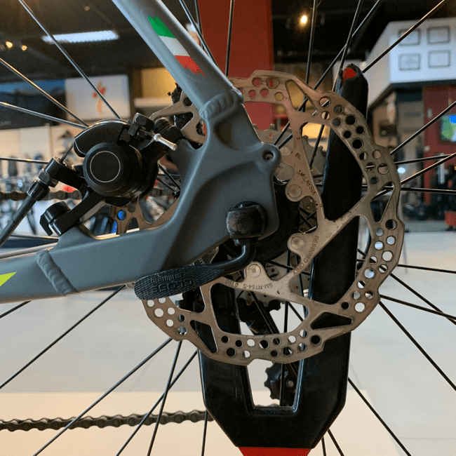 Bicicleta Oggi Velloce Aro 700 Claris 16v Grafite e Preto - Seminova